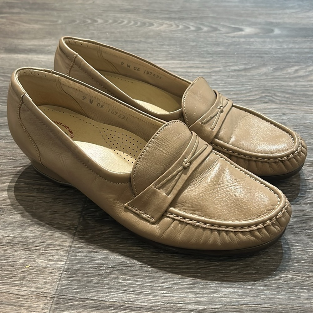 SAS Easier Dress Loafer Tan Mocha Tri Pad Leather Wedge Heel Slip On Shoes 9W - Picture 4 of 11